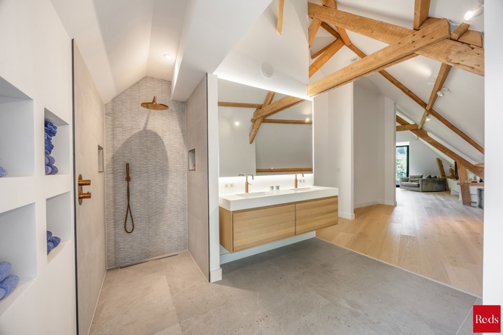 Luxe gerenoveerde villa (EPC A) op riant hoekperceel