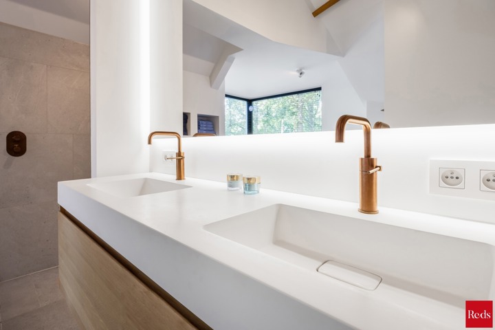 Luxe gerenoveerde villa (EPC A) op riant hoekperceel
