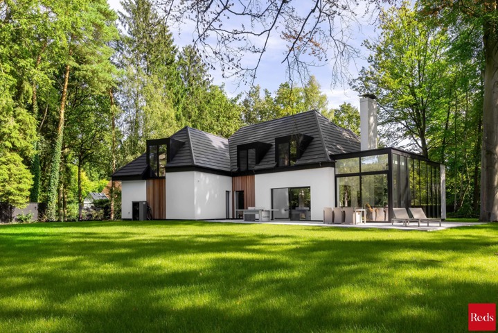 Luxe gerenoveerde villa (EPC A) op riant hoekperceel
