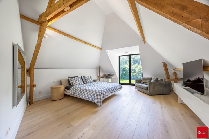 Luxe gerenoveerde villa (EPC A) op riant hoekperceel