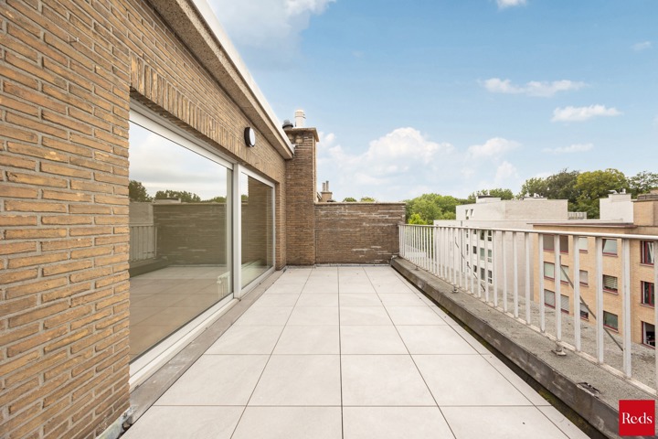 Volledig gerenoveerd appartement in een kleinschalig gebouw
