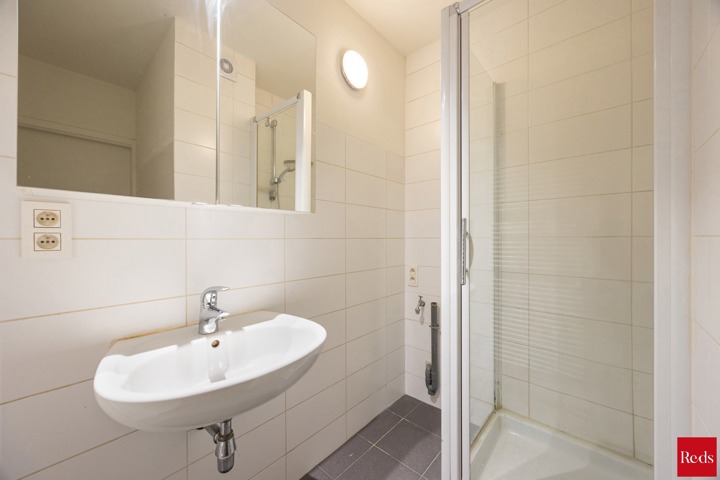 Volledig gerenoveerd appartement in een kleinschalig gebouw