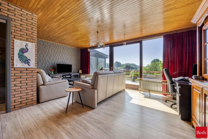 Bel-etage met veel potentieel in Polderstad
