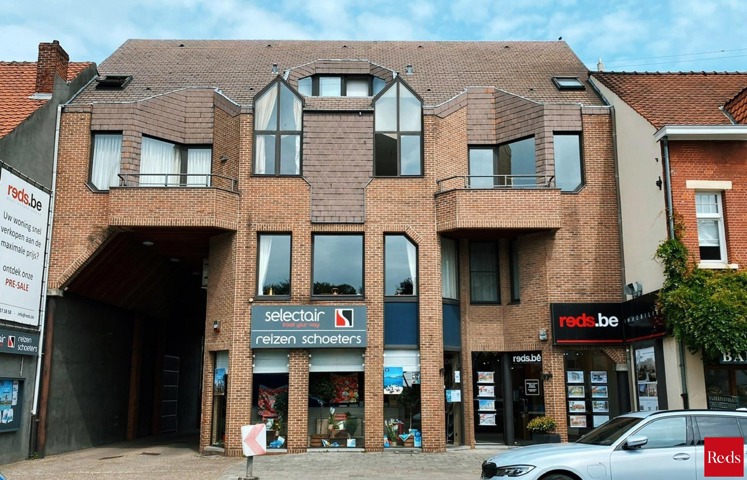 Gerenoveerd appartement te huur op de tweede verdieping in het centrum van Schilde!