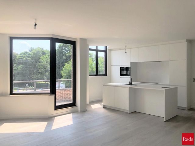 Gerenoveerd appartement te huur op de tweede verdieping in het centrum van Schilde!