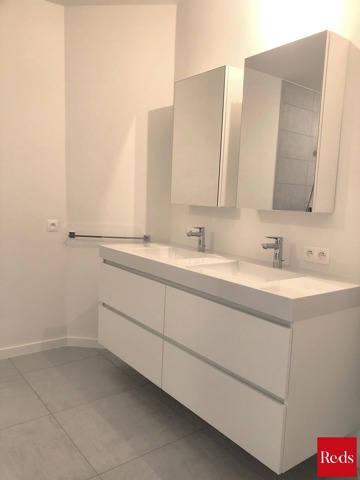 Gerenoveerd appartement te huur op de tweede verdieping in het centrum van Schilde!