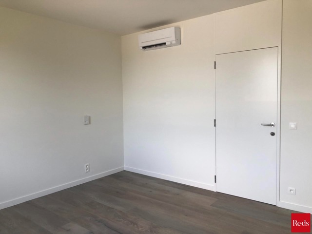 Gerenoveerd appartement te huur op de tweede verdieping in het centrum van Schilde!