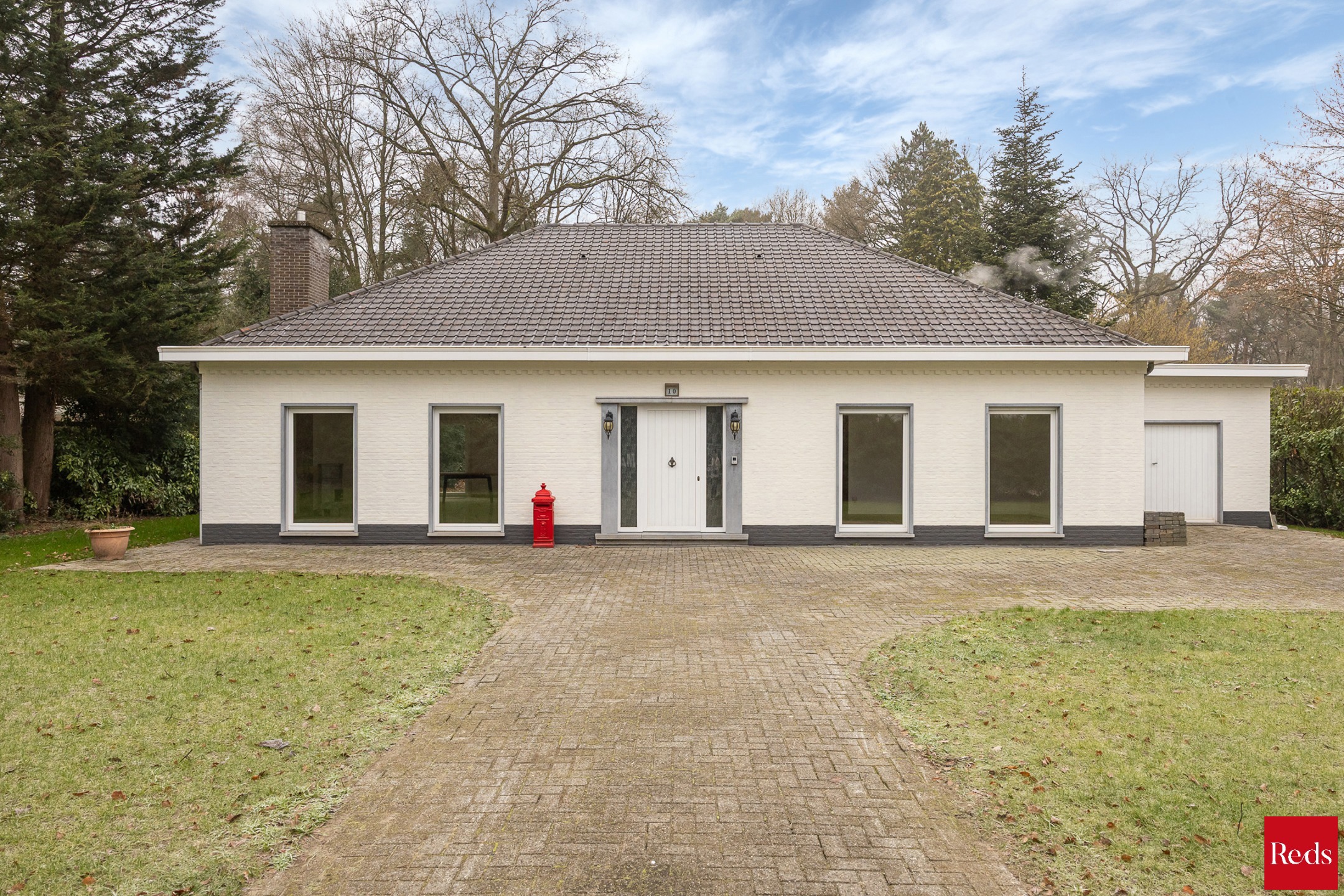 Laagbouwvilla op een prachtig perceel van ca . 3058 m²