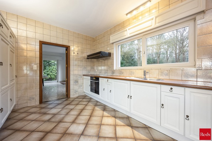 Laagbouwvilla op een prachtig perceel van ca . 3058 m²