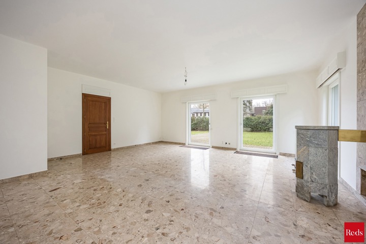 Laagbouwvilla op een prachtig perceel van ca . 3058 m²