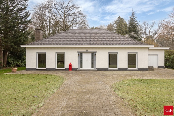 Laagbouwvilla op een prachtig perceel van ca . 3058 m²