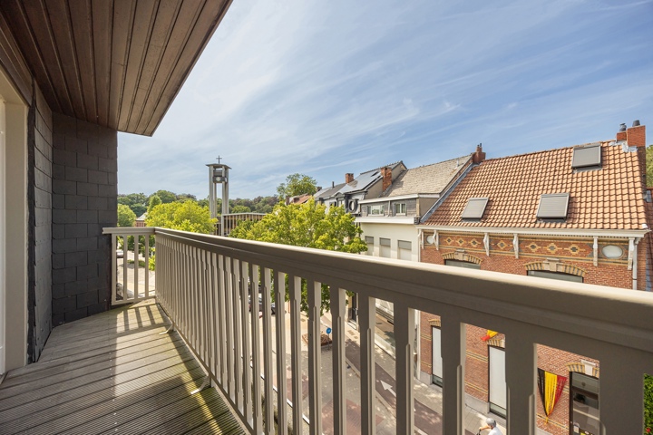 Charmant dakapp met terras en staanplaats op top locatie