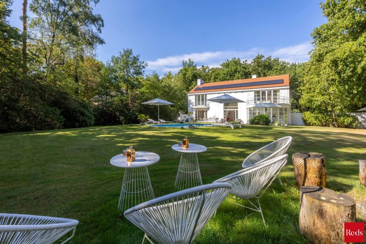 Long Island Villa met Zwembad en Privacy te Hof ter Linde