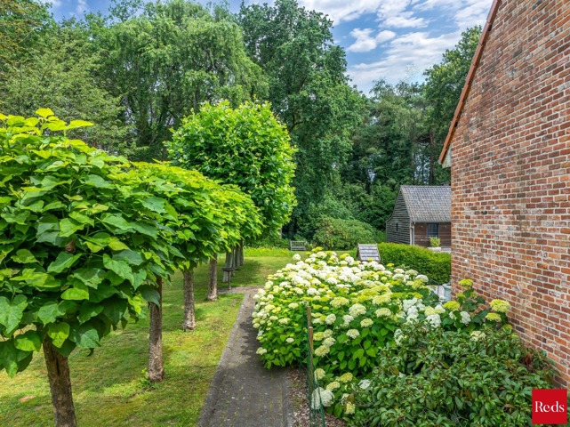 Landelijke villa met zwembad en poolhouse in alle privacy