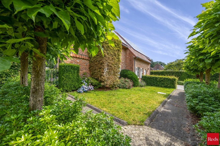 Landelijke villa met zwembad en poolhouse in alle privacy