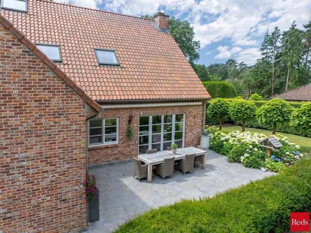 Landelijke villa met zwembad en poolhouse in alle privacy