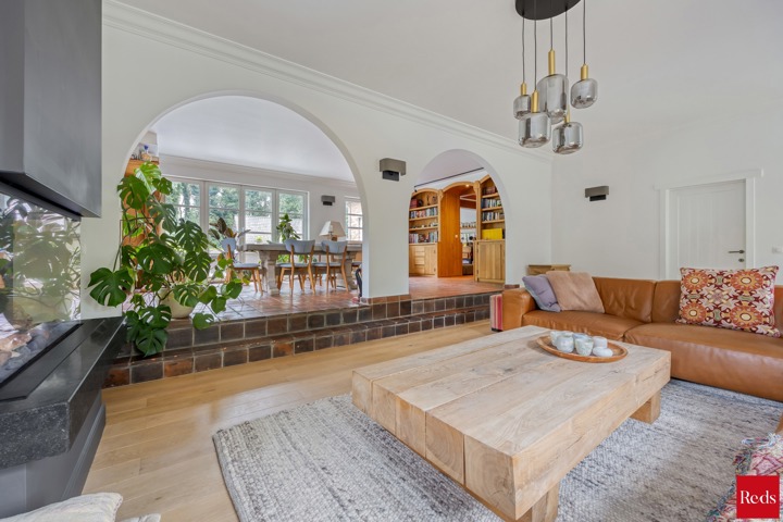 Landelijke villa met zwembad en poolhouse in alle privacy