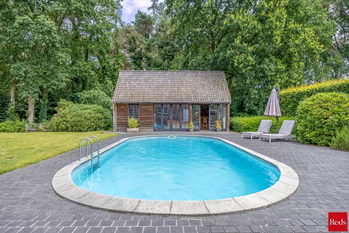 Landelijke villa met zwembad en poolhouse in alle privacy