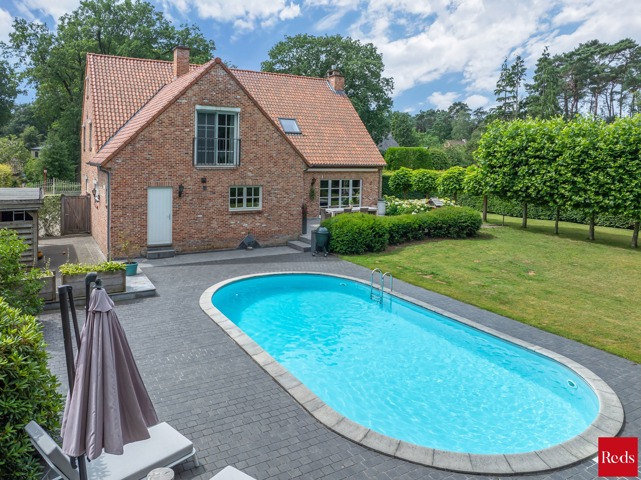Landelijke villa met zwembad en poolhouse in alle privacy