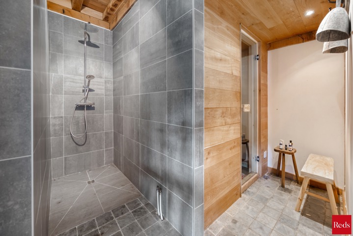 Landelijke villa met zwembad en poolhouse in alle privacy