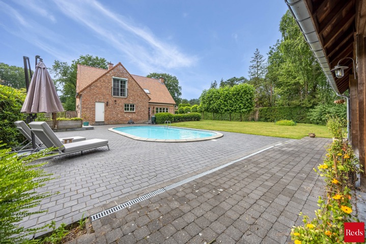 Landelijke villa met zwembad en poolhouse in alle privacy