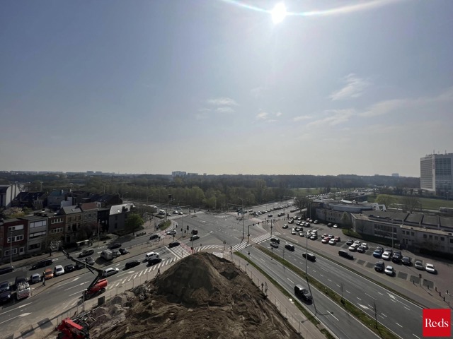 2-slaapkamer appartement met ruim terras en parking