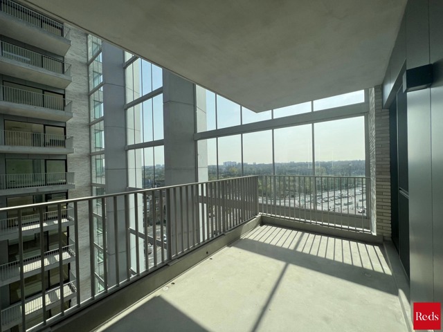 2-slaapkamer appartement met ruim terras en parking