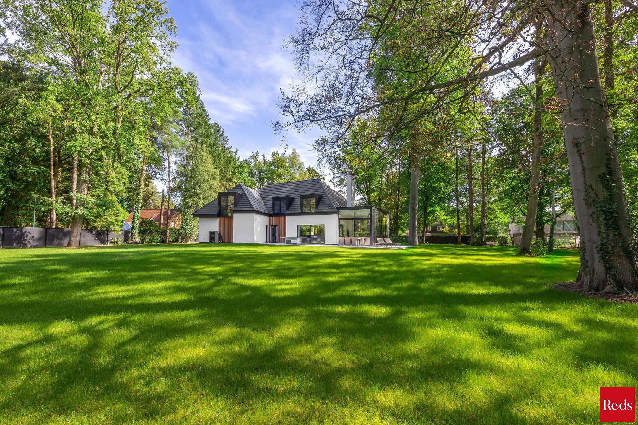 Luxe gerenoveerde villa (EPC A) op riant hoekperceel