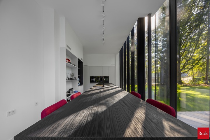Luxe gerenoveerde villa (EPC A) op riant hoekperceel