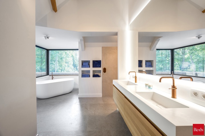 Luxe gerenoveerde villa (EPC A) op riant hoekperceel