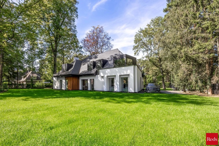 Luxe gerenoveerde villa (EPC A) op riant hoekperceel