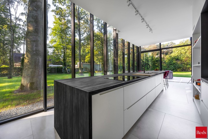 Luxe gerenoveerde villa (EPC A) op riant hoekperceel