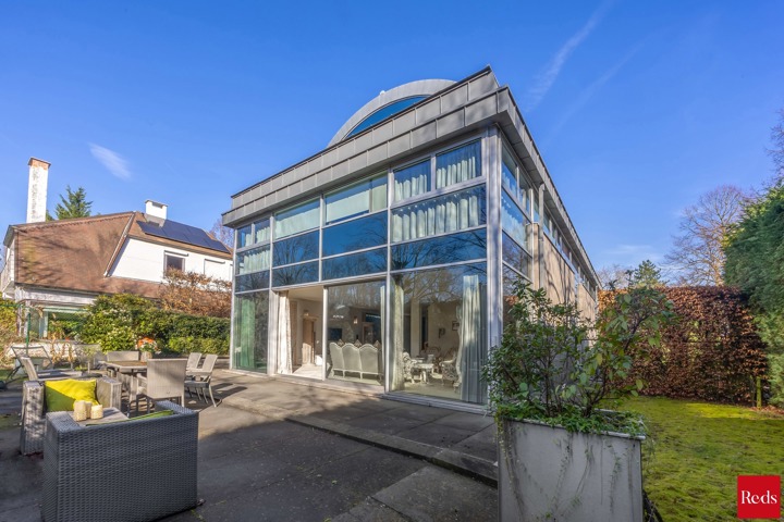 Riante en moderne villa in de gegeerde Elsdonckwijk 