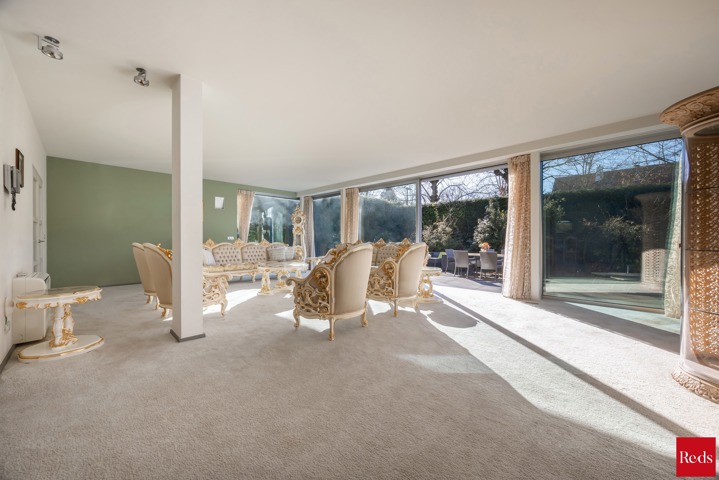 Riante en moderne villa in de gegeerde Elsdonckwijk 