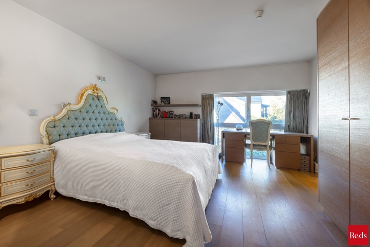 Riante en moderne villa in de gegeerde Elsdonckwijk 