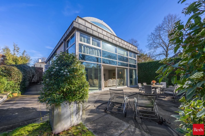 Riante en moderne villa in de gegeerde Elsdonckwijk 