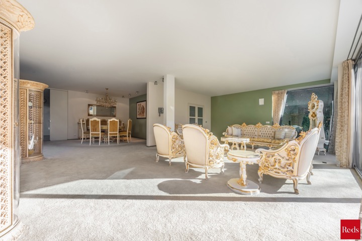 Riante en moderne villa in de gegeerde Elsdonckwijk 