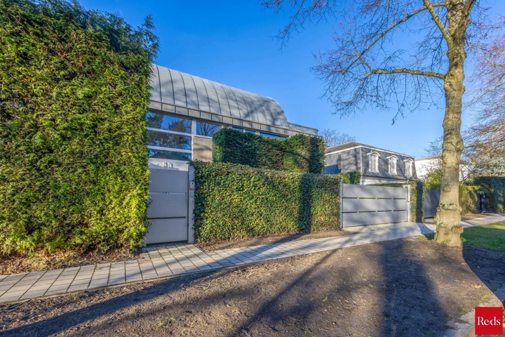 Riante en moderne villa in de gegeerde Elsdonckwijk 