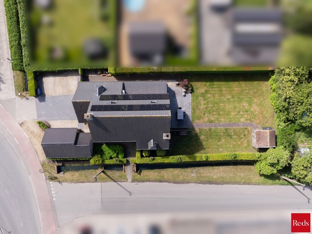 Instapklare villa met praktijkruimte 