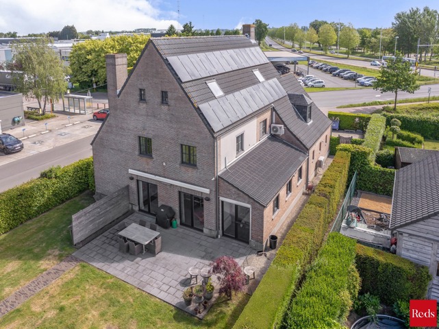 Instapklare villa met praktijkruimte 