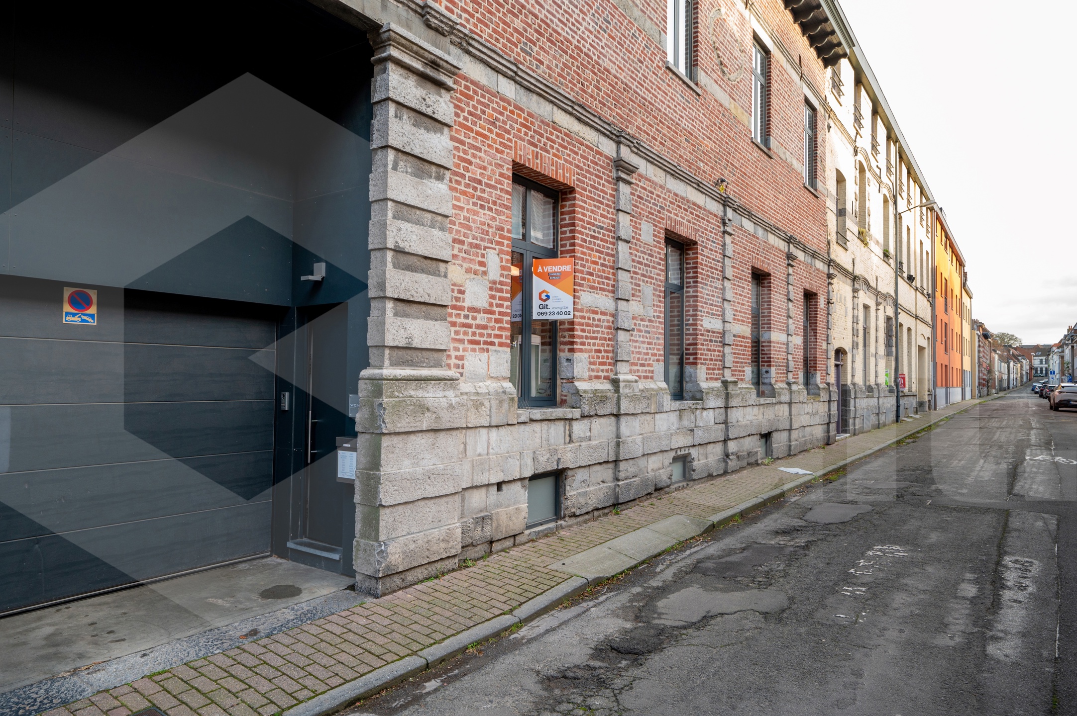 Offices - for sale - 7500 Tournai