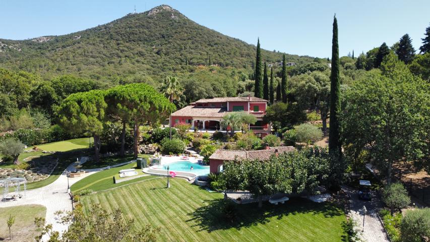 Maison - à vendre - 83120 Le Plan De La Tour