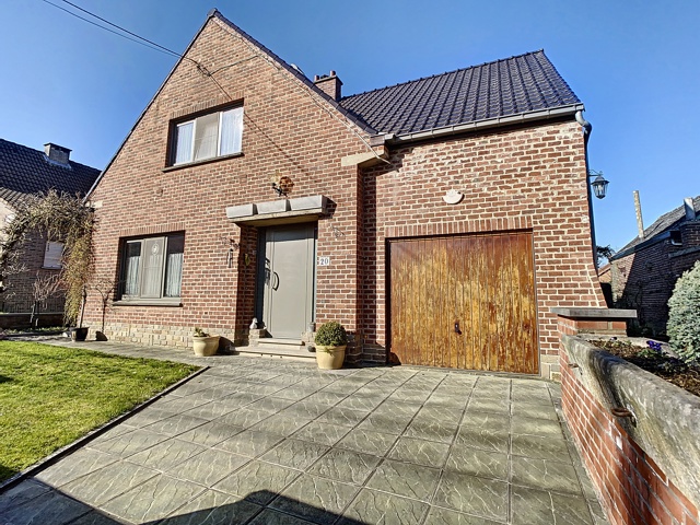 Villa - te koop - 1310 La Hulpe