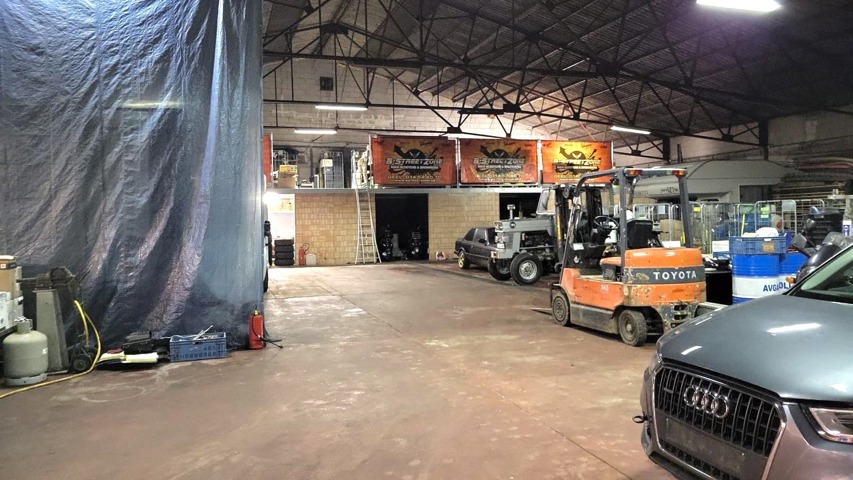 BOX 30m² of KMO UNIT 150m² weldra beschikbaar! - te huur bij Immo Kong