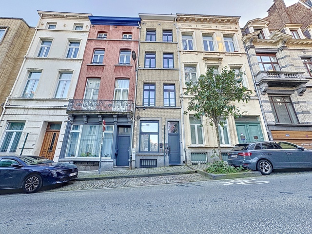 Apartment block
 - for sale - 1210 Saint-Josse-ten-Noode