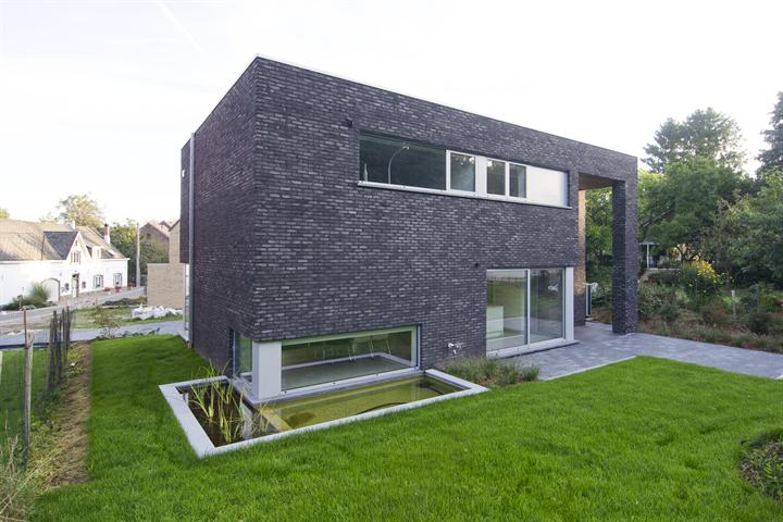 Heel mooie villa nabij winkels en parken