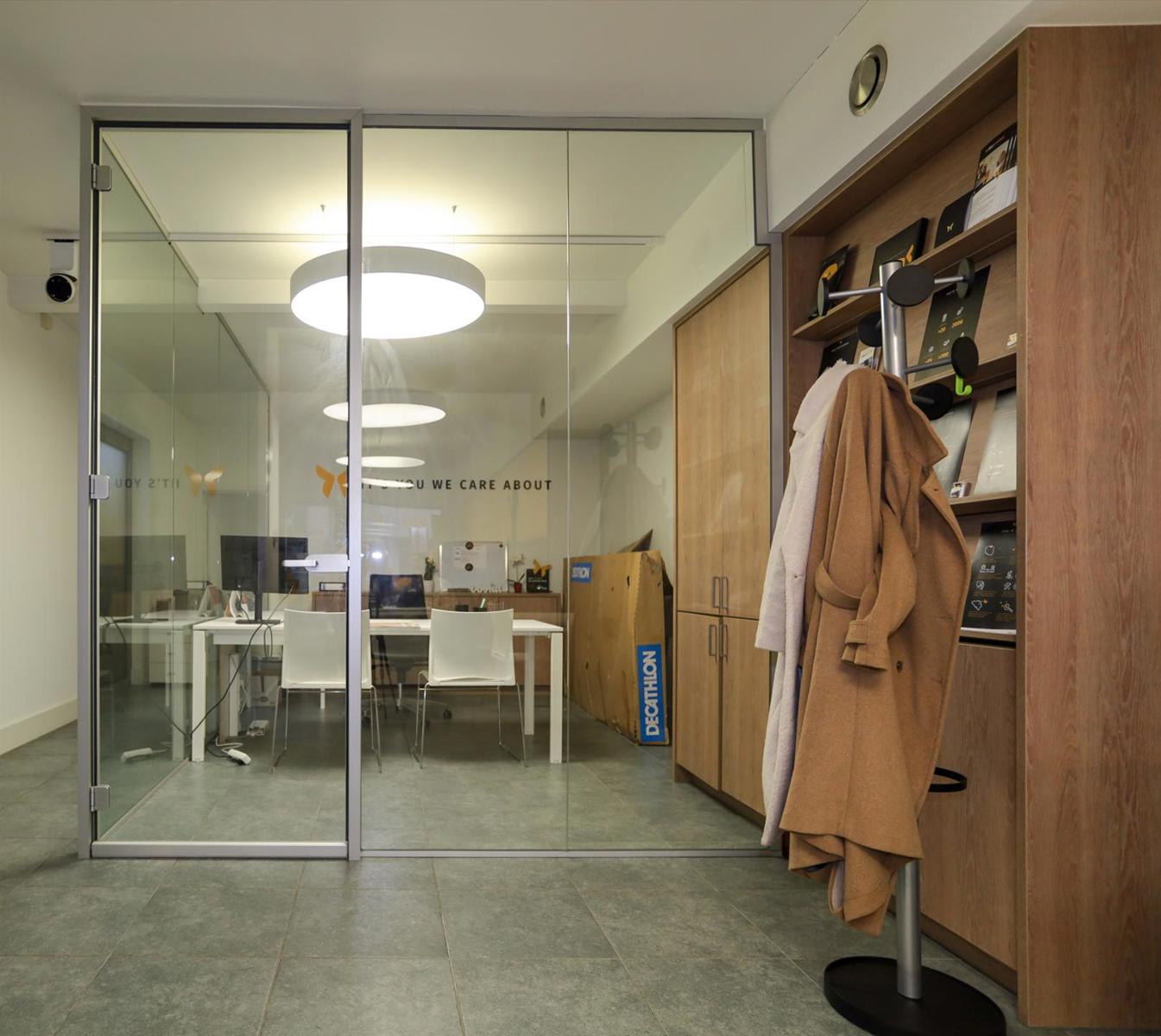 Goed gelegen commerciële ruimte centrum Beveren