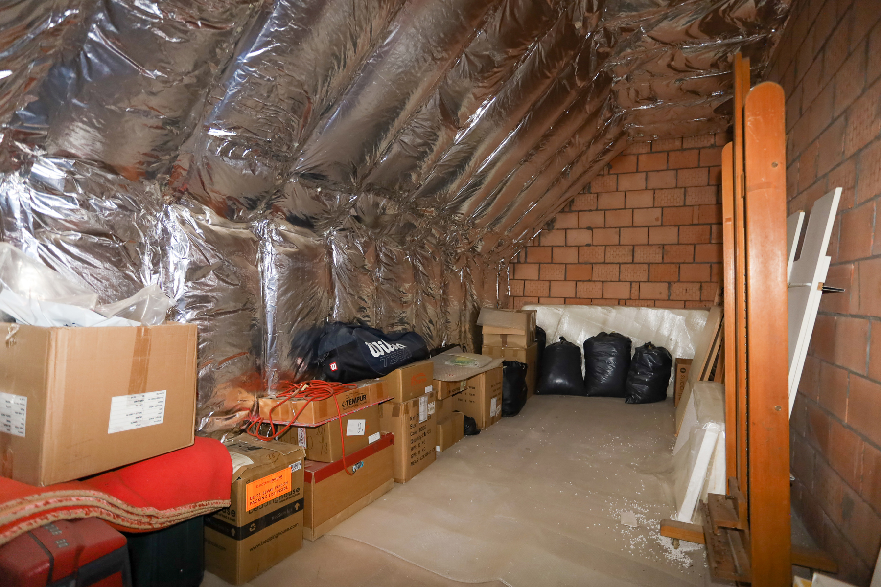 Woning met grote garage en veel ruimte