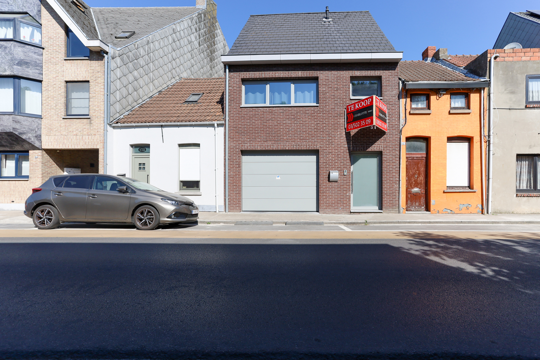 Woning met grote garage en veel ruimte