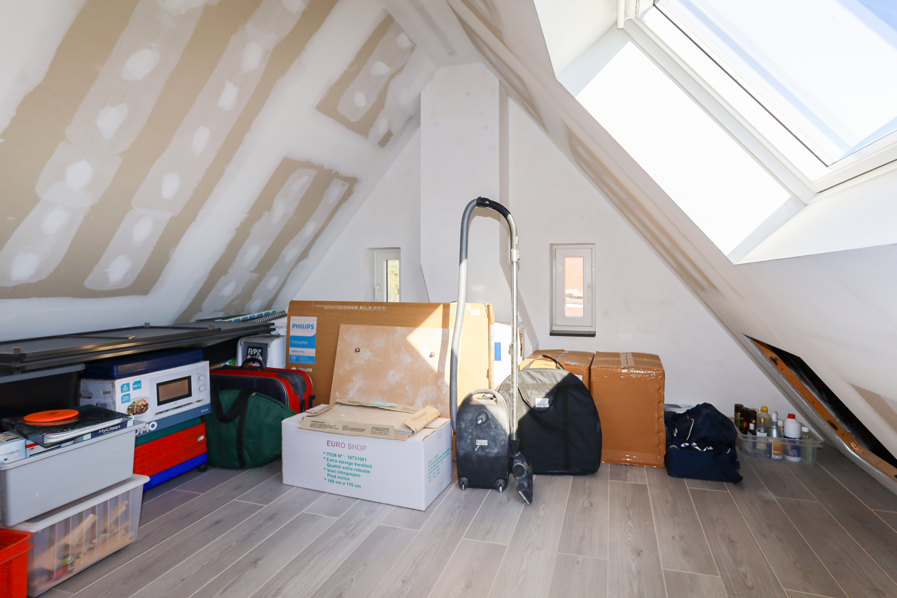 Lichtrijke HOB nabij centrum met 4 slpks en tuin